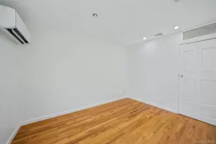 2858 Sampson Ave, Bronx, NY 10465 - Photo 15