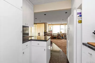 162-30 Powells Cove Boulevard #2C, Whitestone, NY 11357 - Photo 5