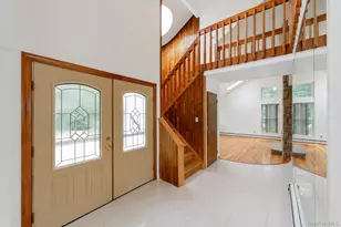 5 Dohne Ct, Greenlawn, NY 11740 - Photo 9