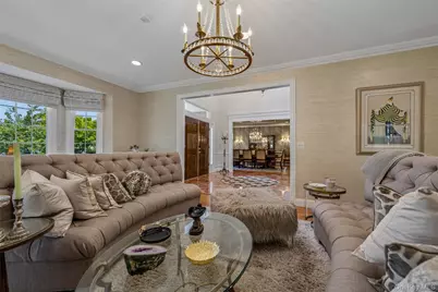 50 Eastwoods Court, Roslyn, NY 11576 - Photo 17