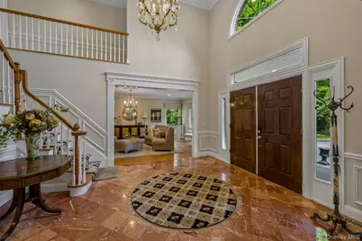 50 Eastwoods Court, Roslyn, NY 11576 - Photo 11