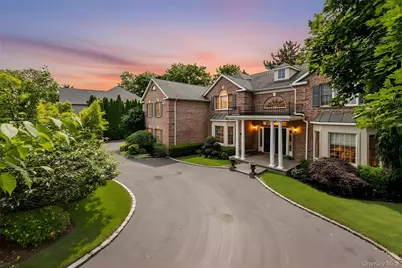 50 Eastwoods Court, Roslyn, NY 11576 - Photo 1
