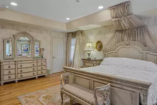 50 Eastwoods Ct, Roslyn, NY 11576 - Photo 25