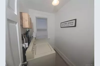 118 College Avenue, Poughkeepsie, NY 12603 - Photo 19