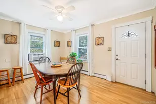 123 Clinton Ave, Patchogue, NY 11772 - Photo 9
