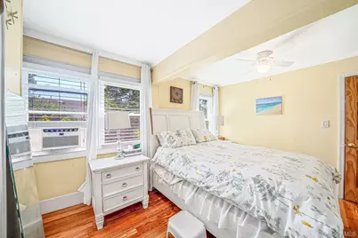 123 Clinton Avenue, Patchogue, NY 11772 - Photo 15