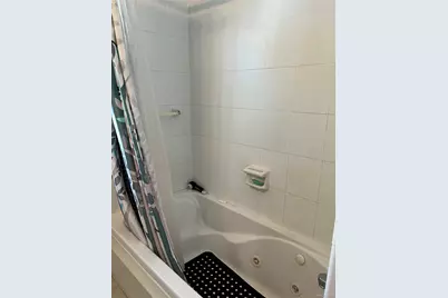137 E Roosevelt Avenue, Roosevelt, NY 11575 - Photo 9