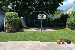 137 E Roosevelt Ave, Roosevelt, NY 11575 - Photo 21
