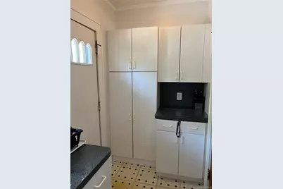137 E Roosevelt Avenue, Roosevelt, NY 11575 - Photo 13