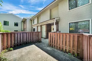 770 Hilltop Ct, Coram, NY 11727 - Photo 27