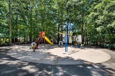 770 Hilltop Court, Coram, NY 11727 - Photo 19