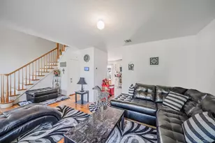 12 Nostrand Ave, Brentwood, NY 11717 - Photo 5
