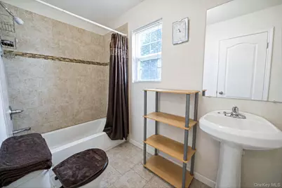 12 Nostrand Avenue, Brentwood, NY 11717 - Photo 15