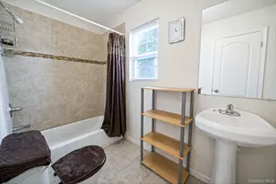 12 Nostrand Ave, Brentwood, NY 11717 - Photo 15