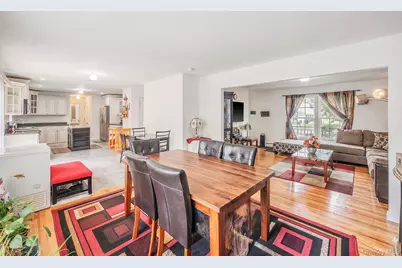 12 Nostrand Avenue, Brentwood, NY 11717 - Photo 11