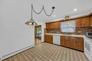 37 Julie Dr, Hopewell Junction, NY 12533 - Photo 15