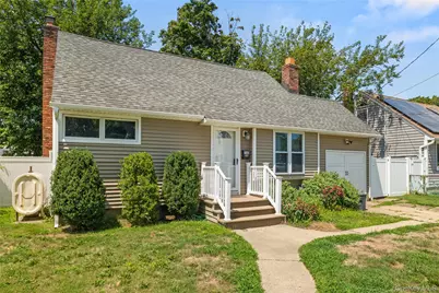 163 Buffalo Avenue, Lindenhurst, NY 11757 - Photo 1