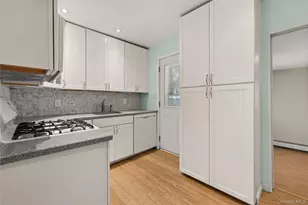 163 Buffalo Ave, Lindenhurst, NY 11757 - Photo 5