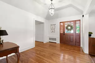 23 Renwick Ave, Huntington, NY 11743 - Photo 5