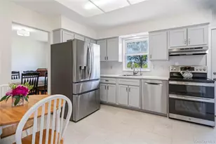 48 Newport Beach Blvd, East Moriches, NY 11940 - Photo 5