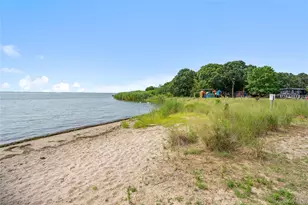 48 Newport Beach Blvd, East Moriches, NY 11940 - Photo 23