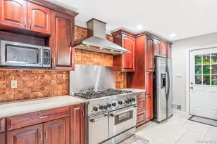 15 Kirby Ln, Commack, NY 11725 - Photo 7