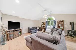 15 Kirby Ln, Commack, NY 11725 - Photo 13