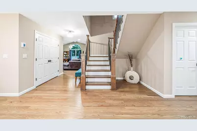 15 Kirby Lane, Commack, NY 11725 - Photo 17