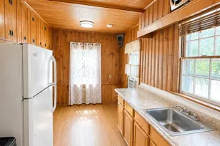 [Address not provided], New Hyde Park, NY 11040 - Photo 3