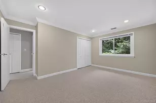 62 Wimbledon Dr, Roslyn, NY 11576 - Photo 31