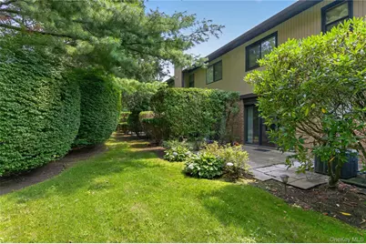 62 Wimbledon Drive, Roslyn, NY 11576 - Photo 39