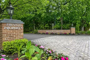 62 Wimbledon Dr, Roslyn, NY 11576 - Photo 45