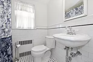 43 Scott St, New Hyde Park, NY 11040 - Photo 23