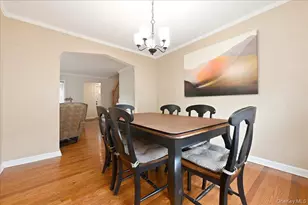 43 Scott St, New Hyde Park, NY 11040 - Photo 9