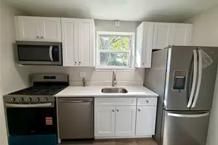 255-49 75th Ave, Glen Oaks, NY 11004 - Photo 3