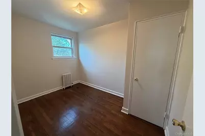 255-49 75th Avenue #2nd Floor, Glen Oaks, NY 11004 - Photo 9