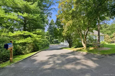 20 Hitching Post Lane, Chappaqua, NY 10514 - Photo 9