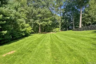 20 Hitching Post Ln, Chappaqua, NY 10514 - Photo 3