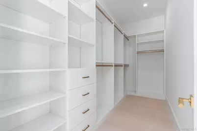 1475 Laurel Avenue, Southold, NY 11971 - Photo 23