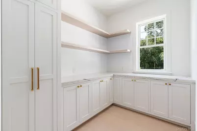 1475 Laurel Avenue, Southold, NY 11971 - Photo 11
