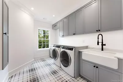 104 Premium Point, Mamaroneck, NY 10801 - Photo 23