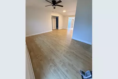 14 Marie Lane, Central Islip, NY 11722 - Photo 3