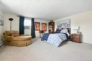 23 Hampshire Dr, Farmingdale, NY 11735 - Photo 19
