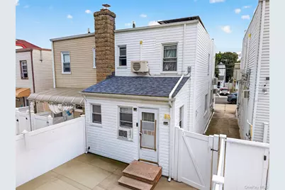 3323 200th Street, Bayside, NY 11361 - Photo 23