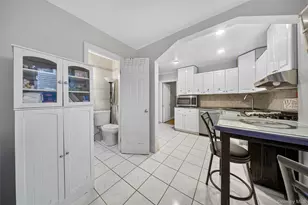 33-23 200th St, Bayside, NY 11361 - Photo 11