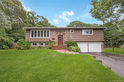 27 Baywood Lane, Bayport, NY 11705 - Photo 1
