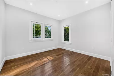 112 Old Oak Lane, Levittown, NY 11756 - Photo 7