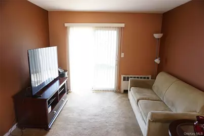 108 Glen Road, Babylon, NY 11703 - Photo 5