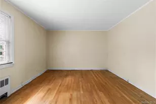 17 Robins Crescent, New Rochelle, NY 10801 - Photo 13