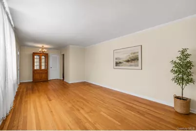 17 Robins Crescent #17, New Rochelle, NY 10801 - Photo 5